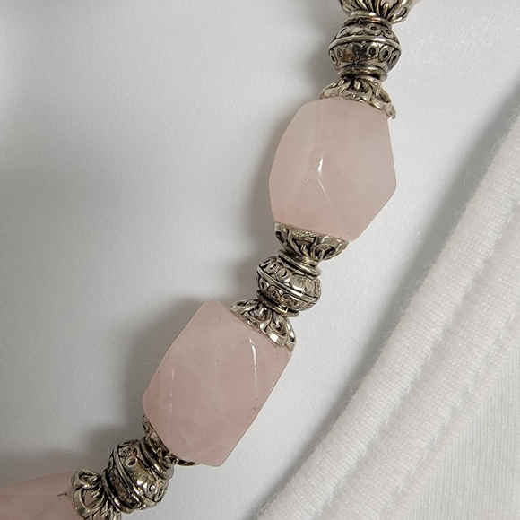 Rose Quartz Beaded Necklace - Picture 4 of 10